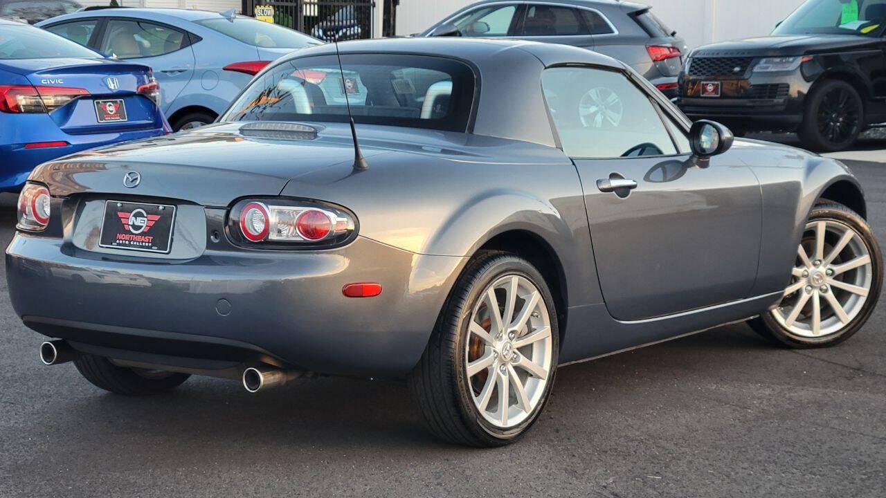 Used 2008 MAZDA MX-5 Miata Touring RWD image 10