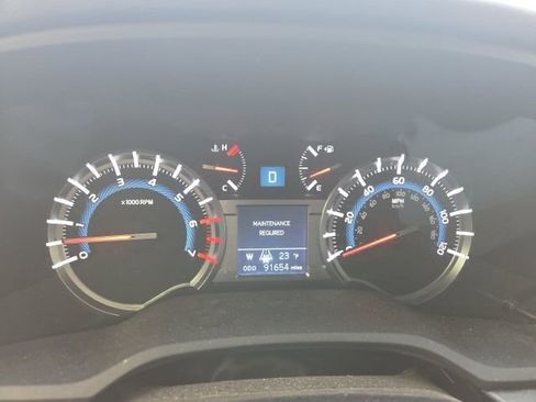 Used 2019 Toyota 4Runner TRD Off-Road image 40