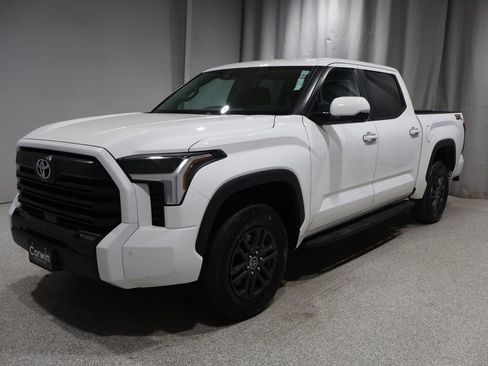 Used 2024 Toyota Tundra SR5 w/ SR5 Convenience Package image 6