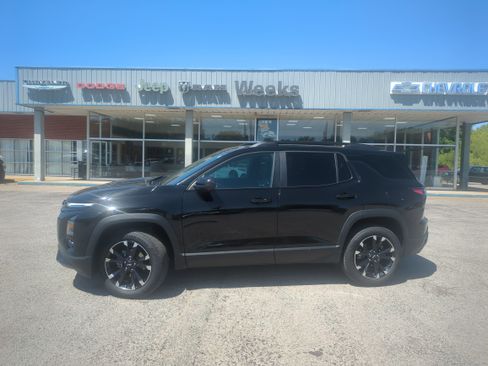 Used 2025 Chevrolet Equinox RS w/ Safety and Technology Package FWD image 2