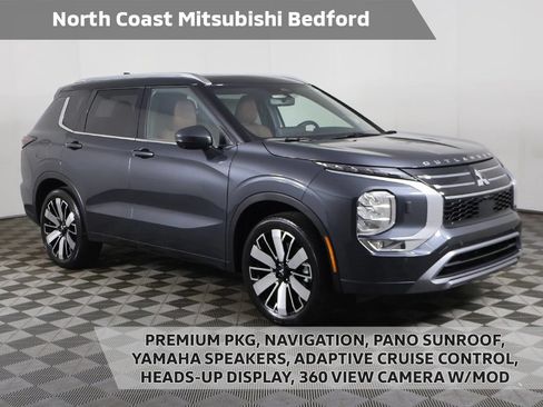 Used 2025 Mitsubishi Outlander SEL AWD/4WD image 1