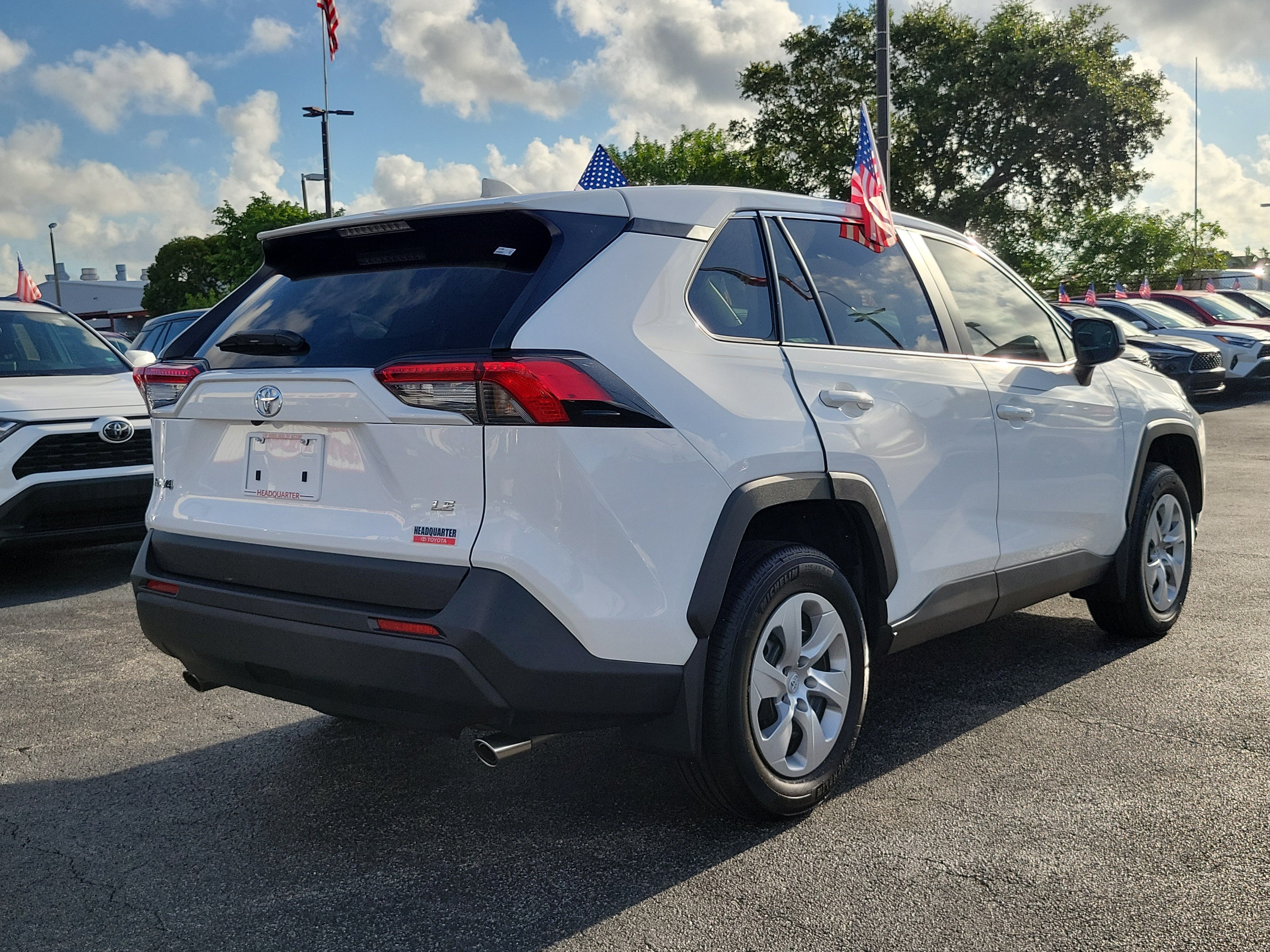 Used 2025 Toyota RAV4 LE FWD image 12