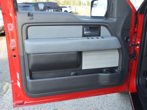 Used 2013 Ford F150 XLT image 26