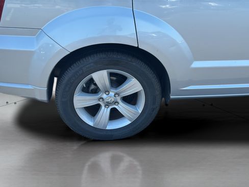 Used 2012 Dodge Caliber SXT FWD image 32