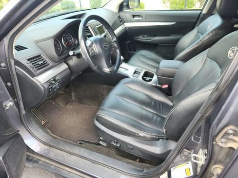 Used 2014 Subaru Outback 2.5i Premium AWD/4WD image 5