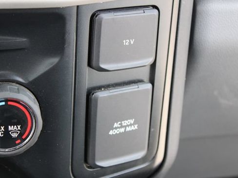Used 2025 Ford F250 XLT AWD/4WD image 31