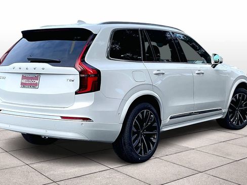 New 2026 Volvo XC90 T8 Ultra image 4