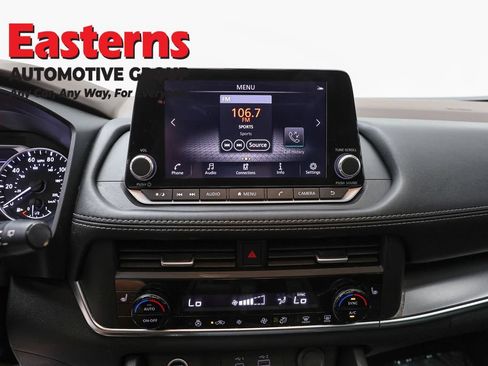 Used 2023 Nissan Rogue SV w/ SV Premium B Package AWD/4WD image 11