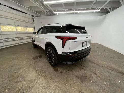 Used 2024 Chevrolet Blazer EV RS image 4