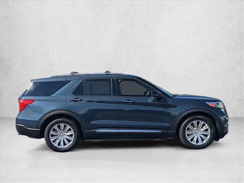 Used 2022 Ford Explorer Limited w/ Hybrid Equipment Group 310A RWD image 4