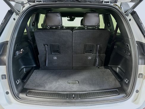 Used 2022 Jeep Grand Cherokee L Laredo image 24