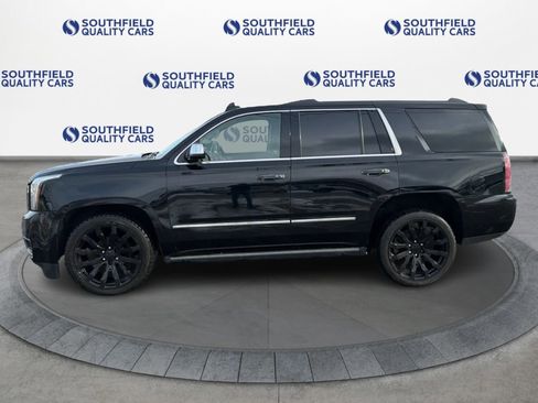 Used 2019 GMC Yukon Denali w/ Denali Ultimate Black Edition AWD/4WD image 3