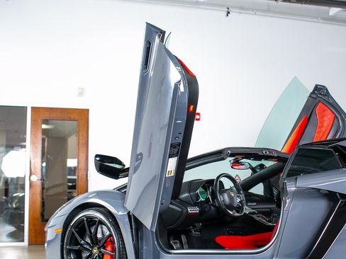 Used 2013 Lamborghini Aventador LP 700-4 image 24