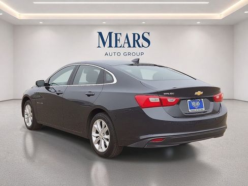Used 2023 Chevrolet Malibu LT w/ Driver Confidence Package FWD image 3