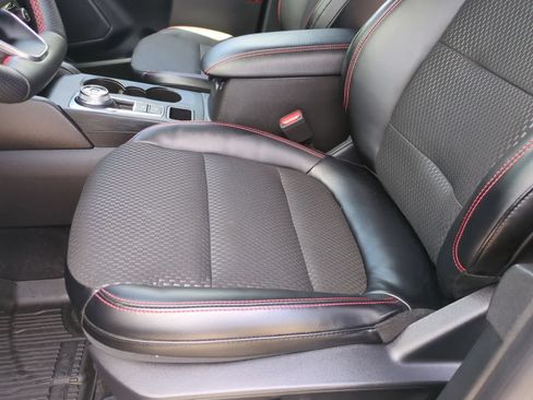 Used 2024 Ford Escape ST-Line w/ Tech Pack #1 AWD/4WD image 16