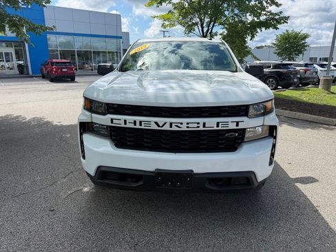 Used 2019 Chevrolet Silverado 1500 Custom w/ Custom Value Package AWD/4WD image 8
