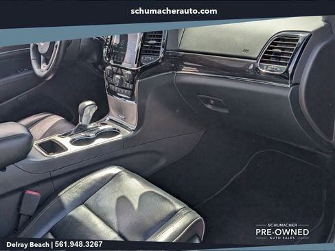 Certified 2019 Jeep Grand Cherokee Overland RWD image 16