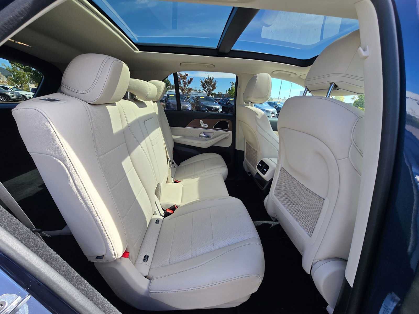 Used 2025 Mercedes-Benz GLE 350 4MATIC image 12