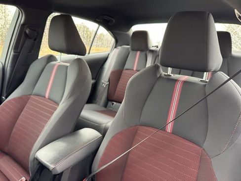 Used 2024 Toyota Corolla SE image 11