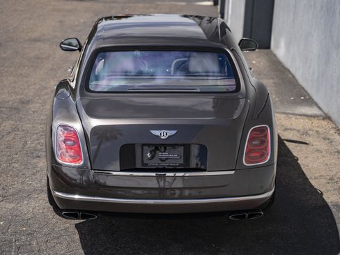 Used 2013 Bentley Mulsanne RWD image 4