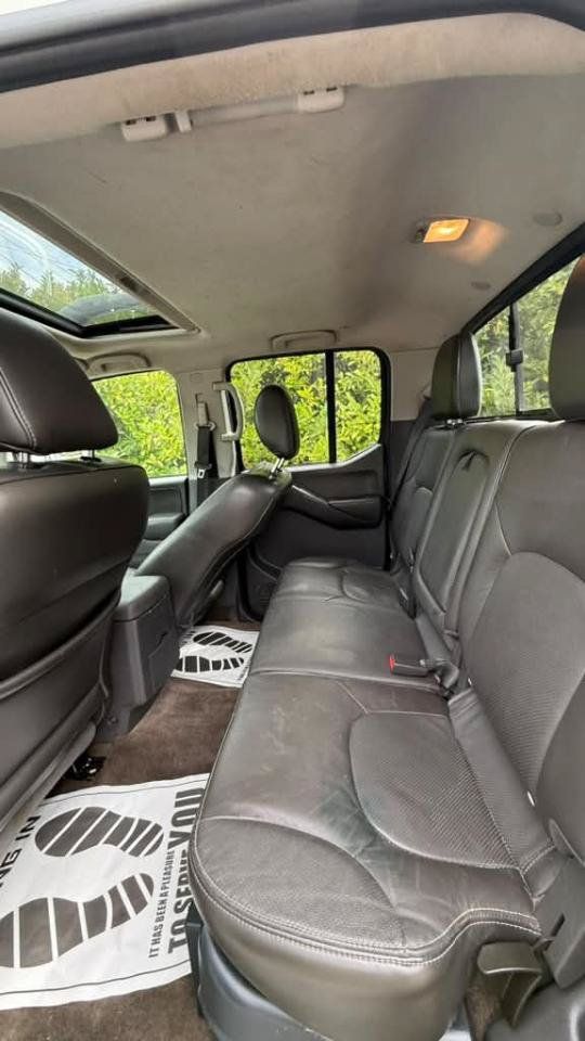 Used 2017 Nissan Frontier 4x4 Crew Cab image 4