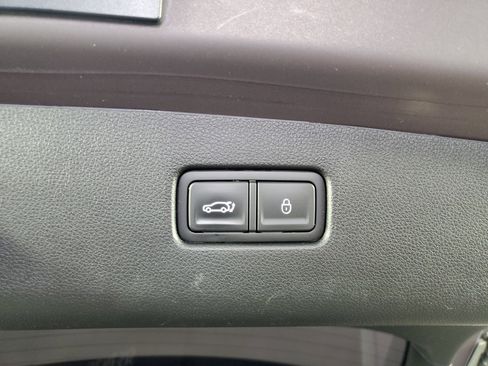 Used 2023 Genesis GV70 2.5T w/ Sport Prestige Package image 34