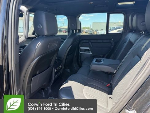Used 2022 Land Rover Defender 110 S AWD/4WD image 7