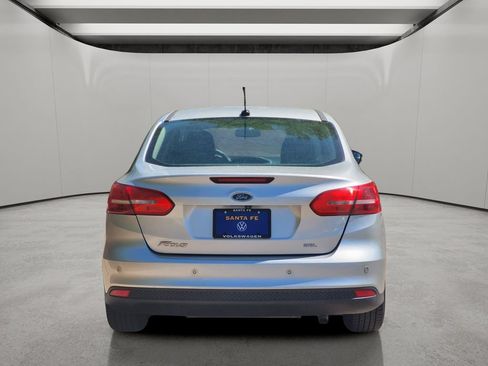 Used 2018 Ford Focus SEL w/ Cold Weather Package FWD image 2