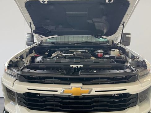 Used 2024 Chevrolet Silverado 2500 Custom w/ Custom Value Package AWD/4WD image 20