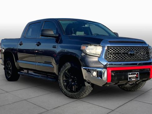 Used 2020 Toyota Tundra SR5 w/ SR5 Leather Package RWD image 3