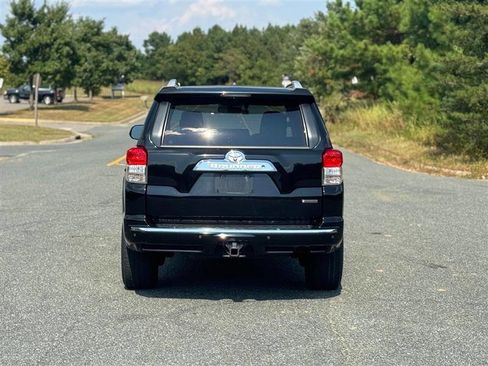 Used 2012 Toyota 4Runner SR5 image 5