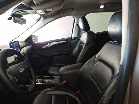 Used 2020 Ford Escape SEL image 7