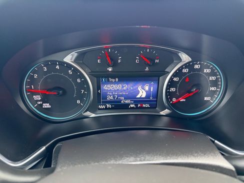 Used 2020 Chevrolet Equinox LT image 18