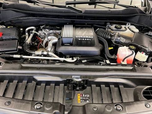 Used 2023 Chevrolet Silverado 1500 LT Trail Boss w/ Protection Package AWD/4WD image 9