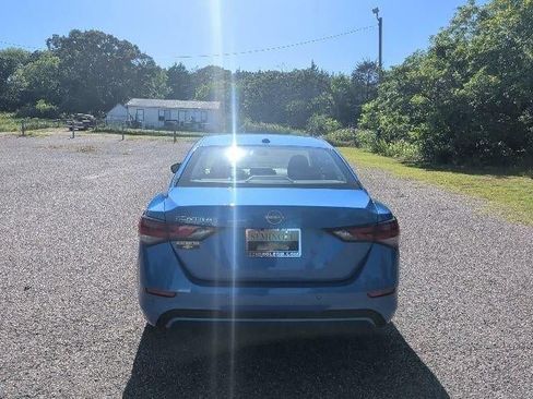 Used 2025 Nissan Sentra SV FWD image 5