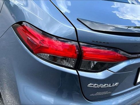 Used 2022 Toyota Corolla XSE FWD image 21