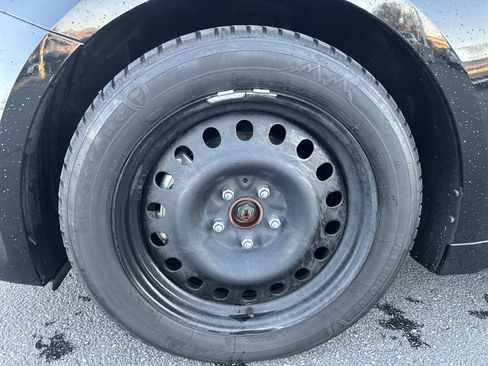 Used 2018 Kia Optima LX w/ 17" Alloy Wheels Package image 11