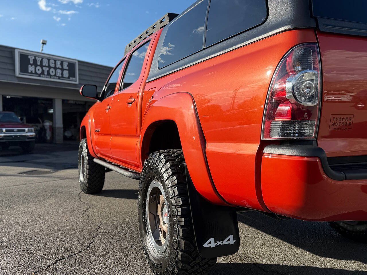 Used 2015 Toyota Tacoma TRD Pro w/ Off Road Towing Package AWD/4WD image 80