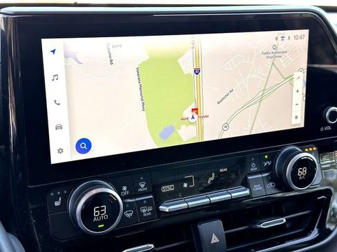 Certified 2025 Toyota Highlander XLE image 14