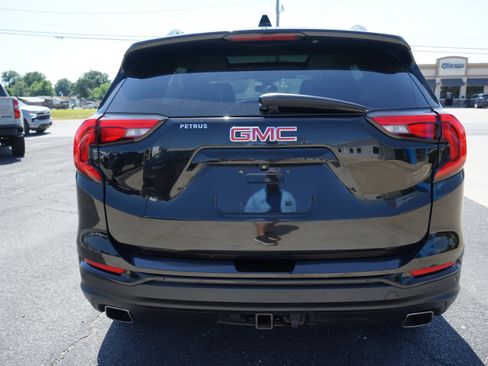 Used 2020 GMC Terrain SLT w/ Preferred Package FWD image 4