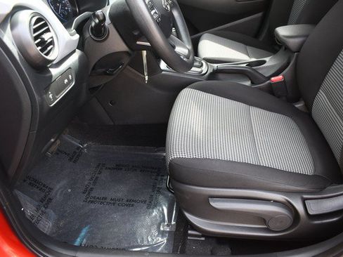 Used 2020 Hyundai Kona SE AWD/4WD image 15