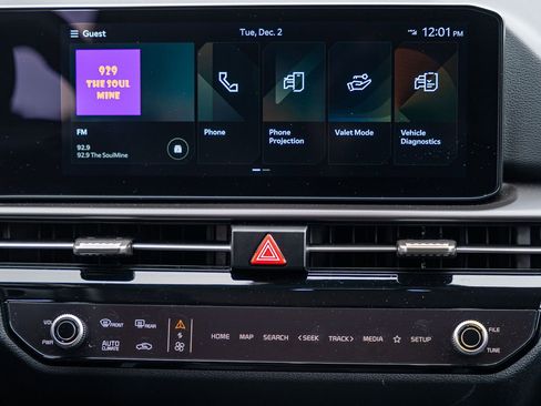 Used 2026 Kia Sportage EX w/ EX Panorama Roof Package image 32