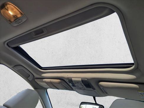 Used 2014 Subaru Outback 2.5i Limited w/ Moonroof Package AWD/4WD image 18