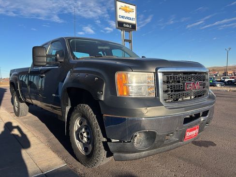 Used 2011 GMC Sierra 2500 W/T w/ Snow Plow Prep Package image 4