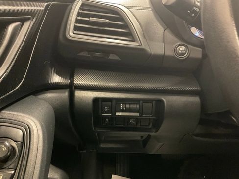 Used 2018 Subaru Crosstrek 2.0i Premium AWD/4WD image 16