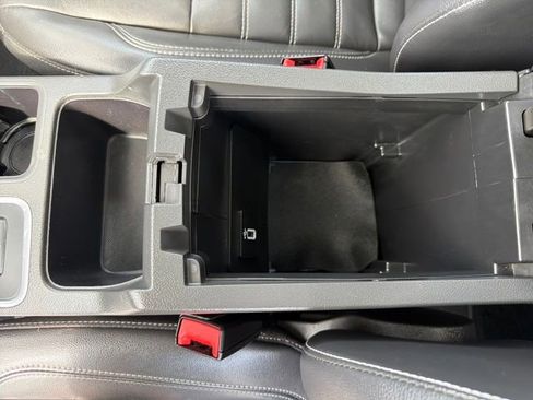 Used 2018 Ford Escape Titanium w/ Ford Safe & Smart Package image 31