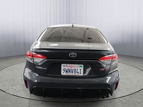 Used 2024 Toyota Corolla SE w/ SE Premium Package FWD image 6