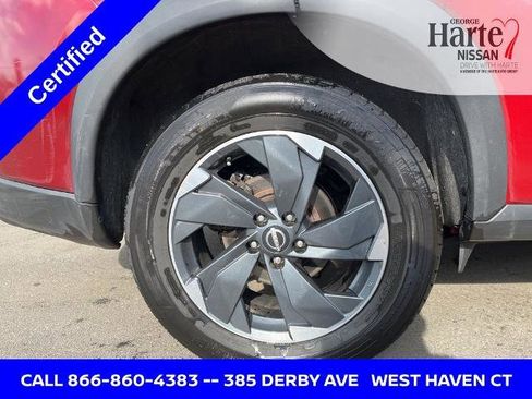 Certified 2025 Nissan Rogue SV AWD/4WD image 8