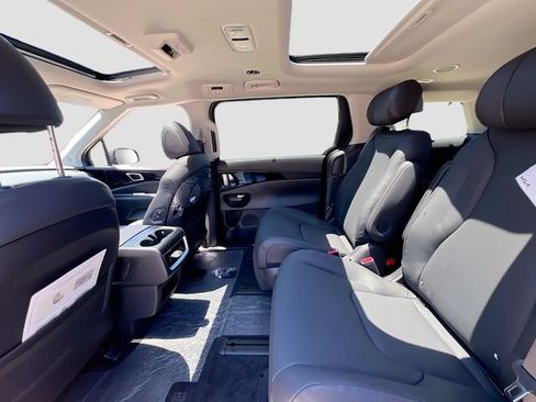 New 2026 Kia Carnival SX Prestige FWD image 26