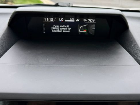 Used 2023 Subaru Forester Premium w/ Popular Package #2 AWD/4WD image 31